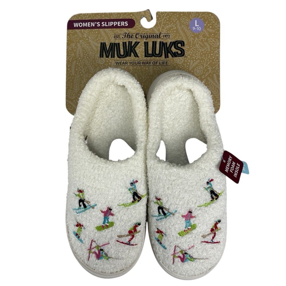 Muk Luks Women's Memory Foam Skiing Embroidered Slippers Size Large 9/10 NWT